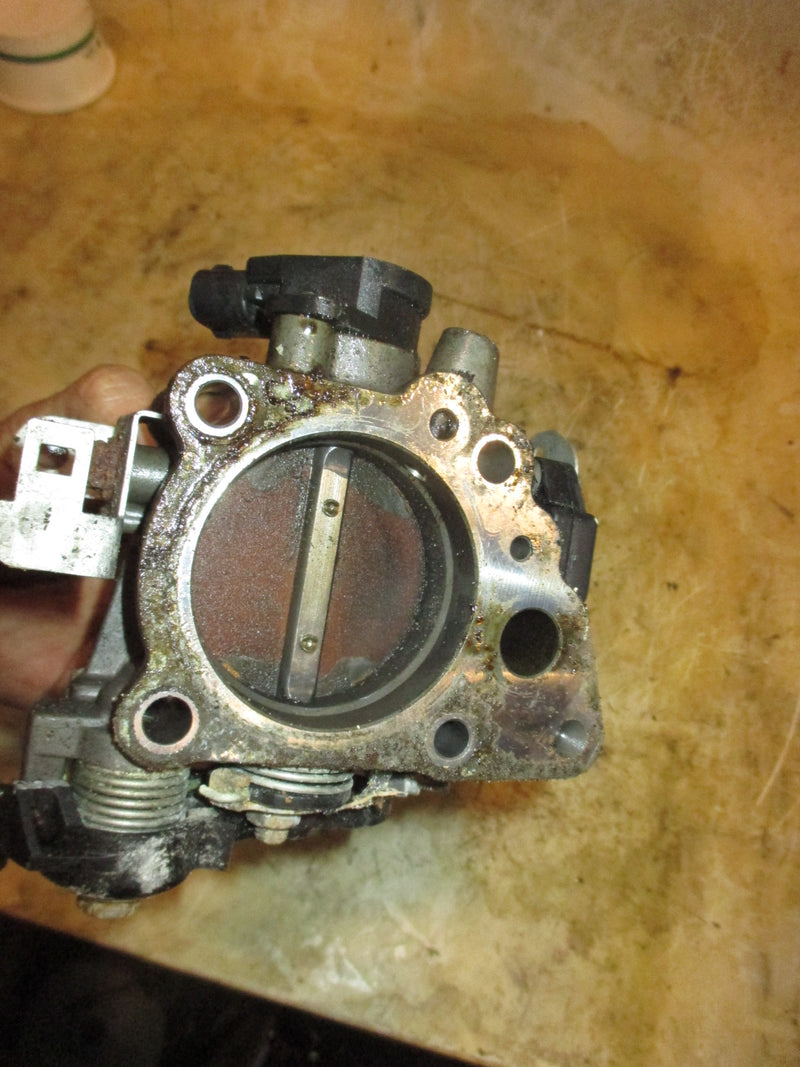 Honda BF135A 135hp 4 stroke outboard throttle body and sensor (16400-ZY6-003)