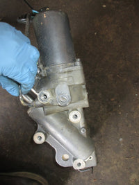 Load image into Gallery viewer, Yamaha 300hp HPDI outboard tilt trim unit
