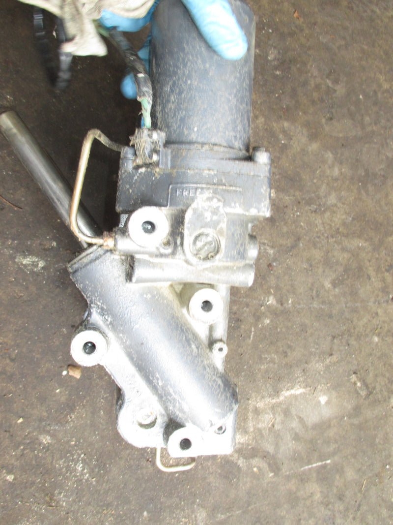 Yamaha 300hp HPDI outboard tilt trim unit 60V-43800-00-4D