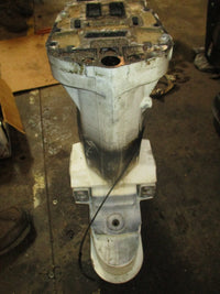 Load image into Gallery viewer, Evinrude 115 Etec 2 stroke outboard 25&quot; midsection
