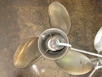 Load image into Gallery viewer, Yamaha 225-250hp 2 stroke outboard stainless propeller set (14 7/8x21)
