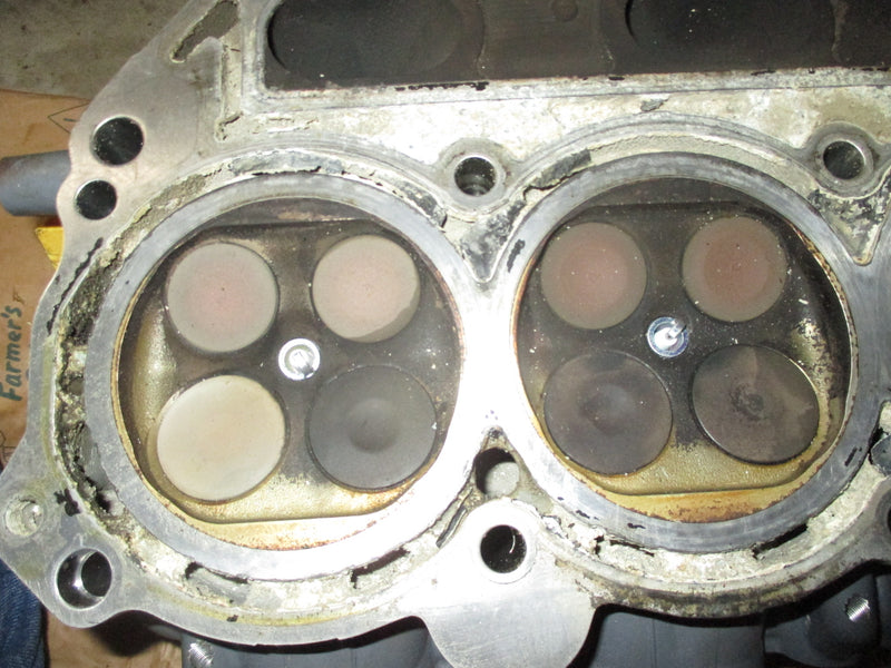Suzuki DF225/250hp 4 stroke outboard port cylinder head