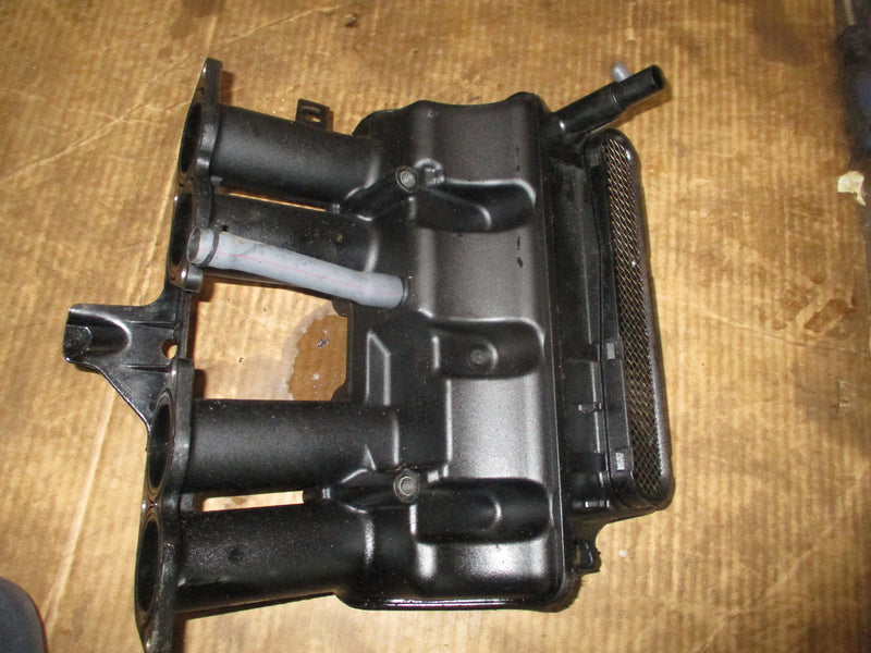 Yamaha 115hp 4 stroke outboard intake silencer (68V-14440-00-00)