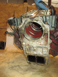 Load image into Gallery viewer, Evinrude 235hp 2 stroke outboard crankcase block
