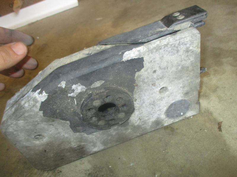 Outboard OMC side mount casing