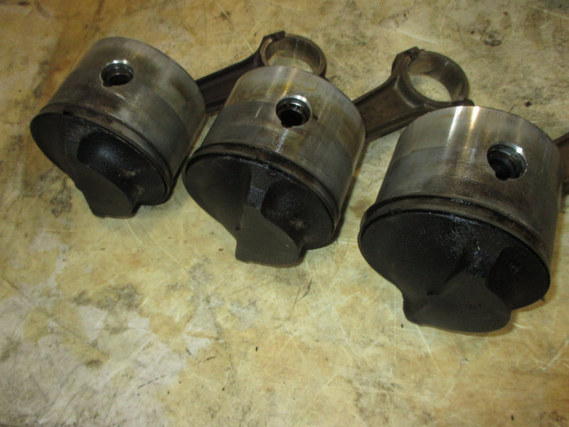 Evinrude 235hp 2 stroke outboard piston and rod set of 3 (326704)