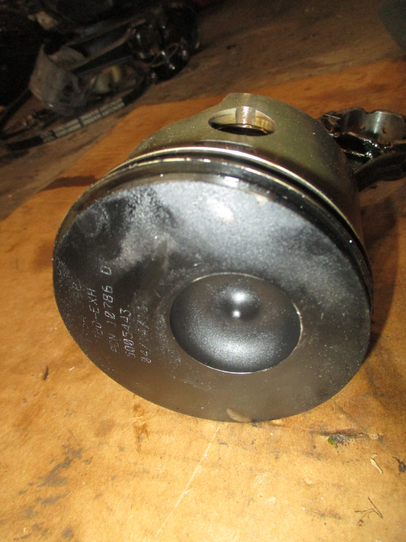 Evinrude 115 Etec 2 stroke outboard starboard piston and rod 5005443