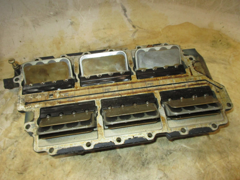 Evinrude 235hp 2 stroke outboard intake manifold with reeds (325558)