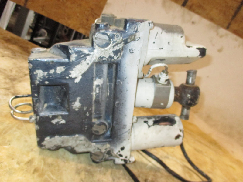 Evinrude 235hp 2 stroke outboard tilt trim unit