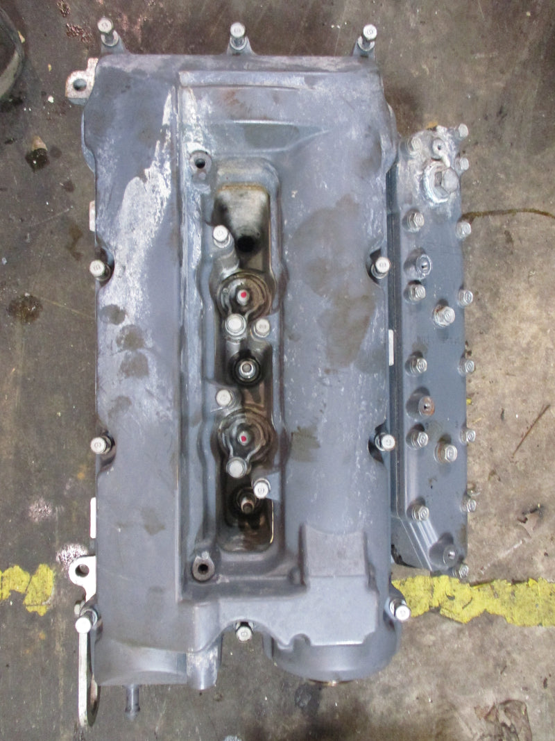 Yamaha 225hp 4 stroke outboard starboard cylinder head (69J-00)