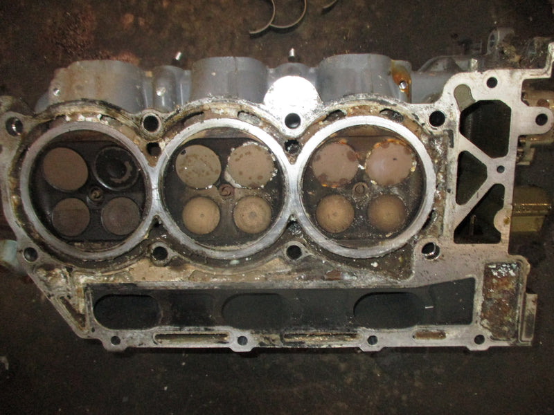 Suzuki DF225 225hp outboard starboard cylinder head