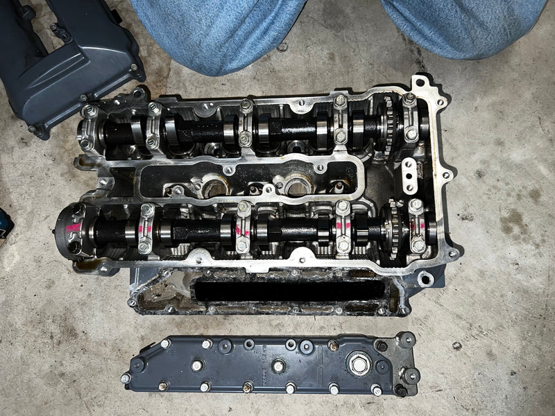 Yamaha 225hp 4 stroke outboard starboard cylinder head (69J-01)