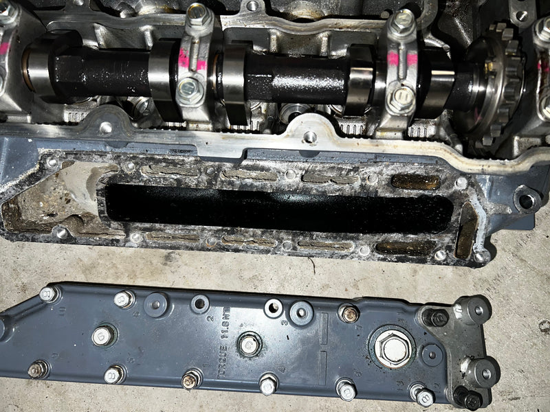 Yamaha 225hp 4 stroke outboard starboard cylinder head (69J-01)
