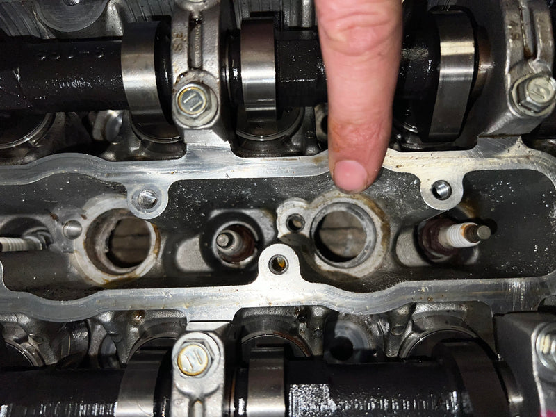 Yamaha 225hp 4 stroke outboard starboard cylinder head (69J-01)