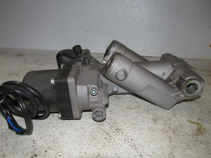 Suzuki DF140 140HP 4 Stroke Outboard Tilt trim unit