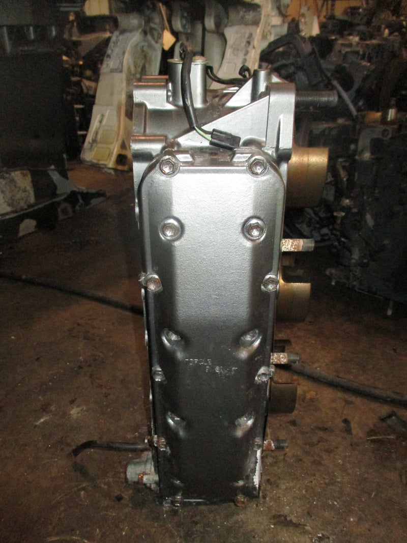 Suzuki DT150 150hp outboard starboard cylinder block