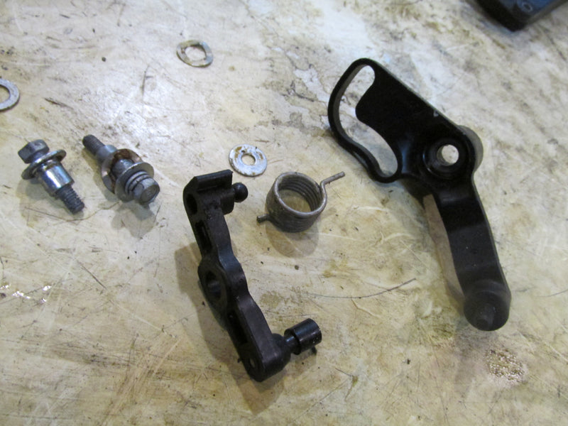 Yamaha 90hp 4 stroke outboard Throttle bracket (6D8-42154-00-00)