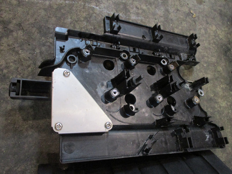 Yamaha 225hp 4 stroke outboard ignition coil cover and mounting bracket