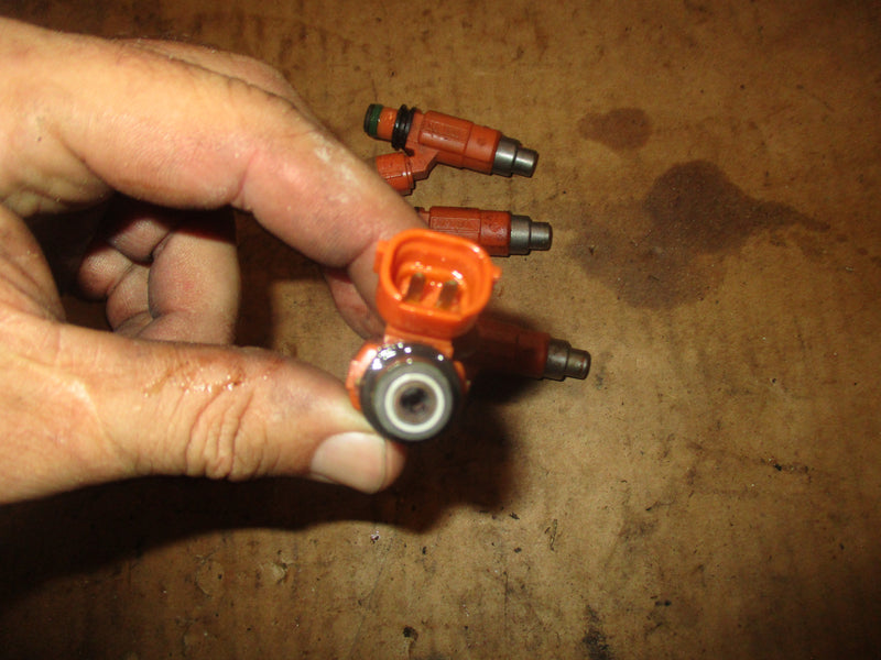 Suzuki DF 115 hp 4 stroke outboard fuel injector set (15710-65000)