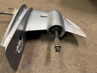 Load image into Gallery viewer, Yamaha 60hp 2 stroke outboard 20" lower unit

