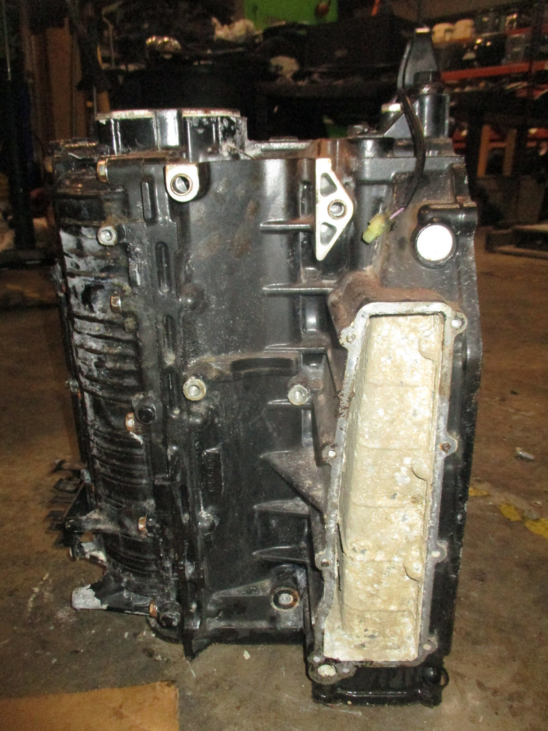 Suzuki DF 115 hp 4 stroke outboard crankcase block PARTS ONLY