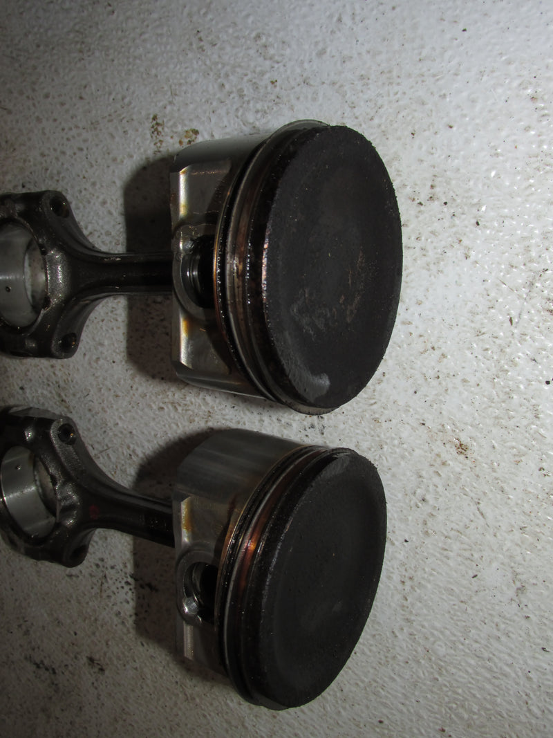Suzuki DF60A 60HP 4 Stroke Outboard Piston and rod set of 2 (12111-88L00)