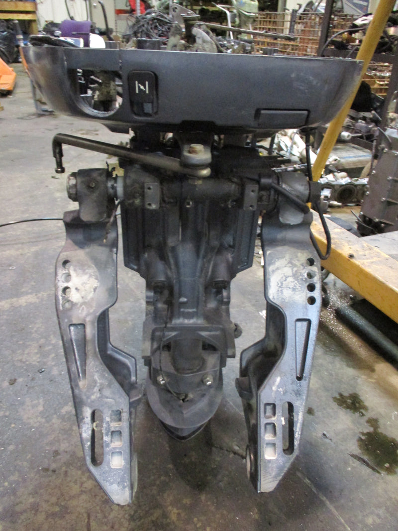 Yamaha 115hp 2 stroke outboard 25" midsection