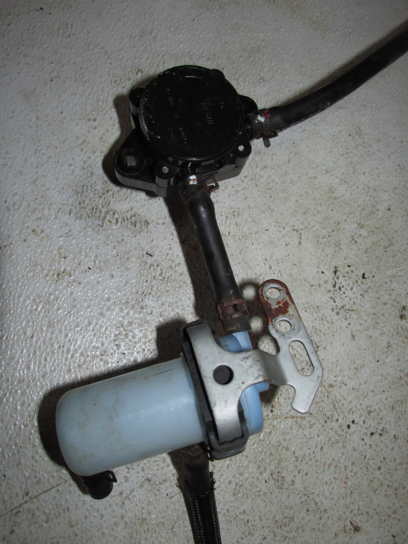 Suzuki DF60A 60HP 4 Stroke Outboard Fuel pump/filter (15100-90J11)