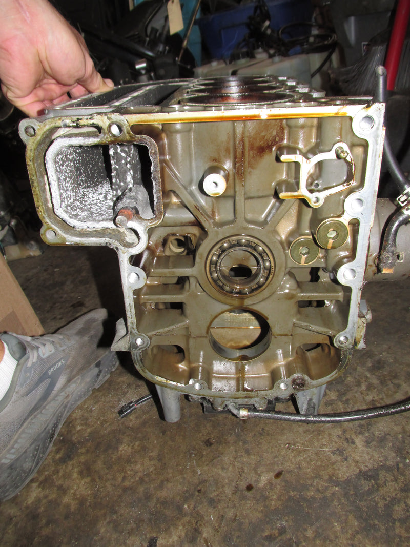 Suzuki DF140 140hp Outboard Crankcase Block