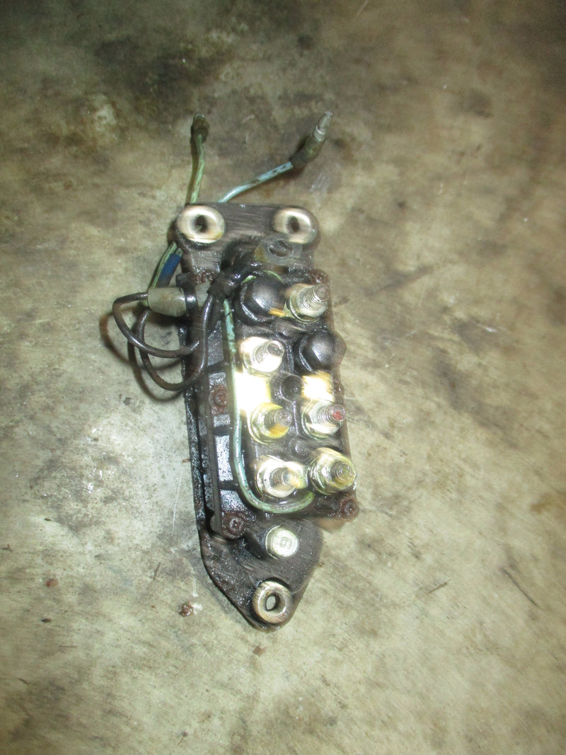 Yamaha 50hp 2 stroke outboard tilt trim relay (6H1-81950)
