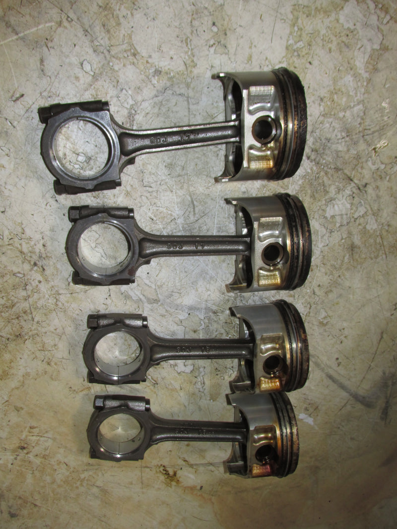 Suzuki DF140 140hp Outboard Piston and Rod Set (12111-92J00)