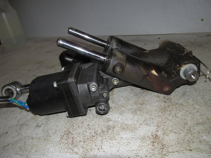 Yamaha 200hp 4 CYL 4 Stroke Outboard Tilt trim unit (63P-06)