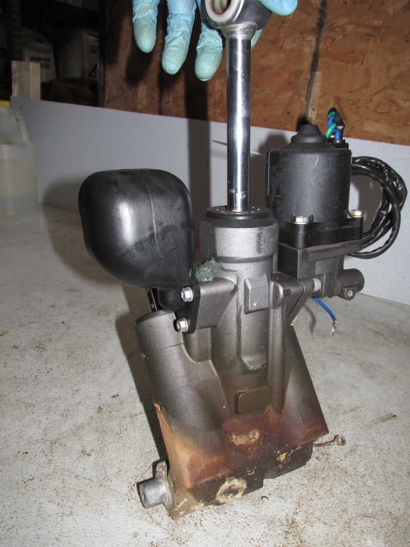 Yamaha 200hp 4 CYL 4 Stroke Outboard Tilt trim unit (63P-06)