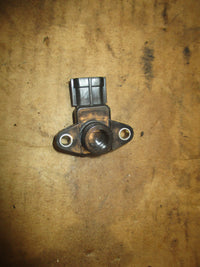 Load image into Gallery viewer, Suzuki DF 115 hp 4 stroke outboard map sensor (18590-68H00)
