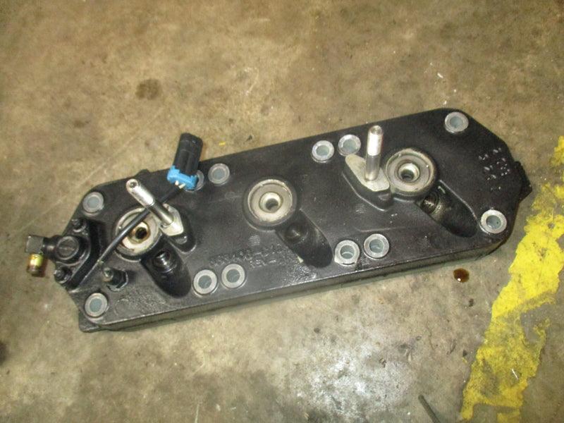Mercury 150hp Optimax outboard starboard cylinder head (858-06C1)