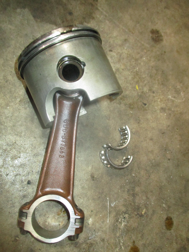 Mercury 150hp Optimax outboard PORT oversized piston and rod .015 651