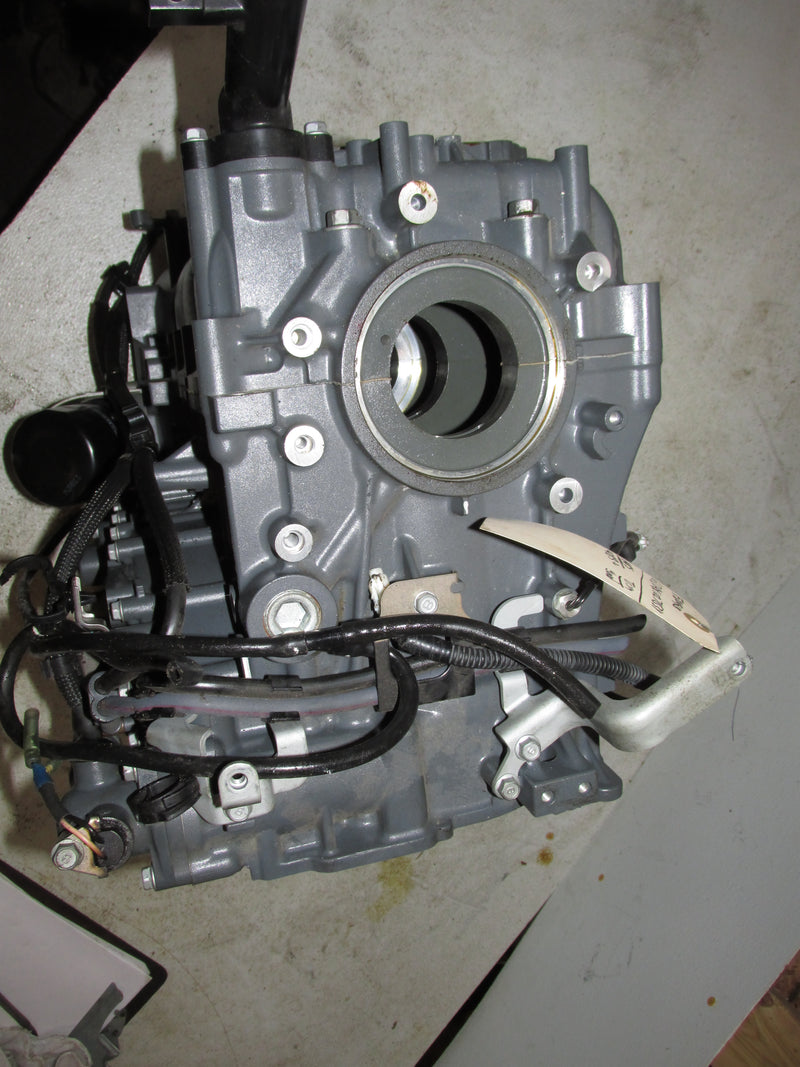 Yamaha 200hp 4 CYL 4 Stroke Outboard Crankcase block (6DA-15109-00-9S)