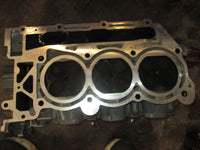 Load image into Gallery viewer, Suzuki DF225/250hp 4 Stroke Starboard Cylinder Head

