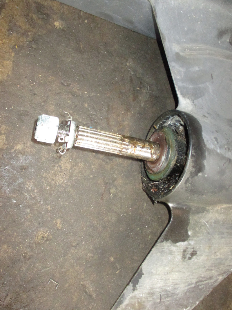 Mercury mariner 225hp 2 stroke outboard 25 inch counter rotation lower unit