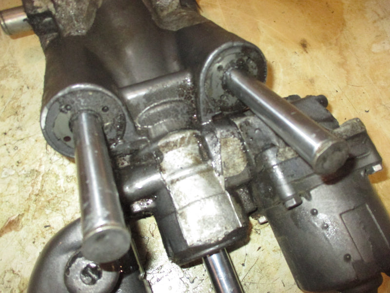 Johnson 60hp 2 stroke outboard Tilt Trim Unit