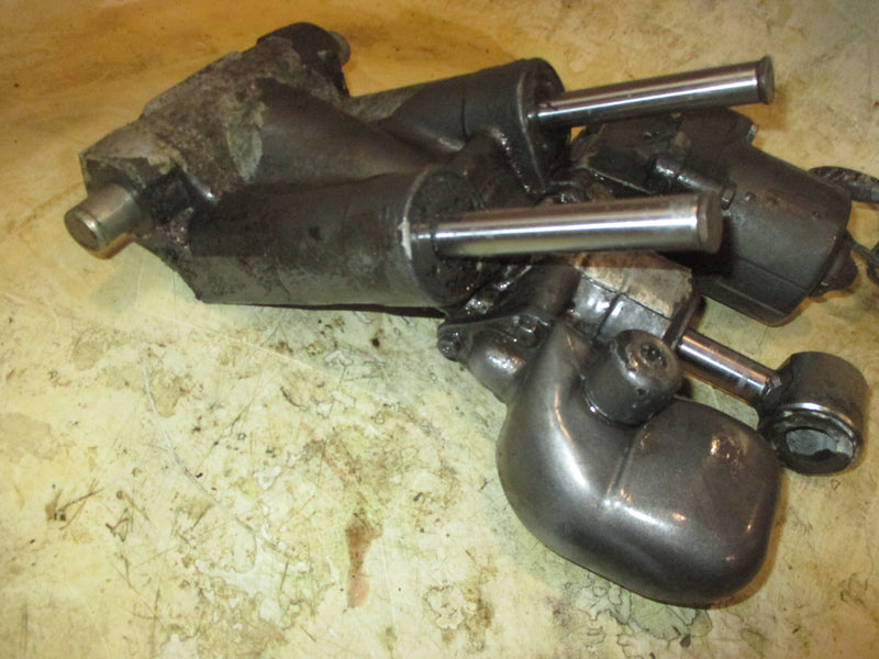 Johnson 60hp 2 stroke outboard Tilt Trim Unit