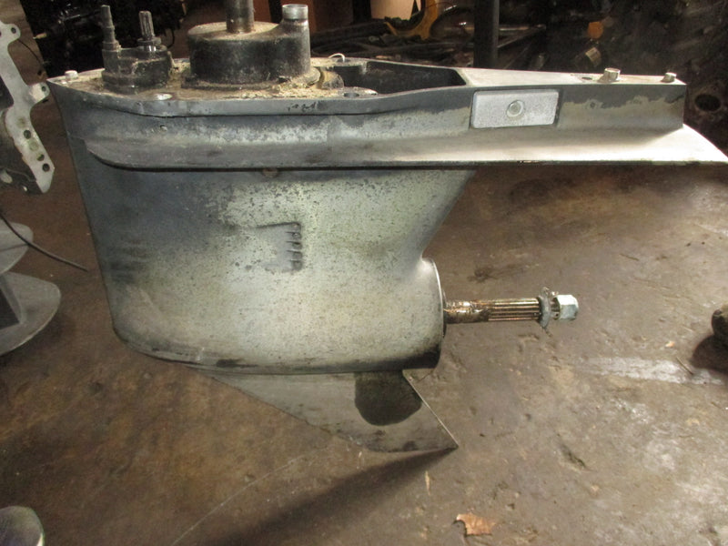 Mercury mariner 225hp 2 stroke outboard 25 inch counter rotation lower unit