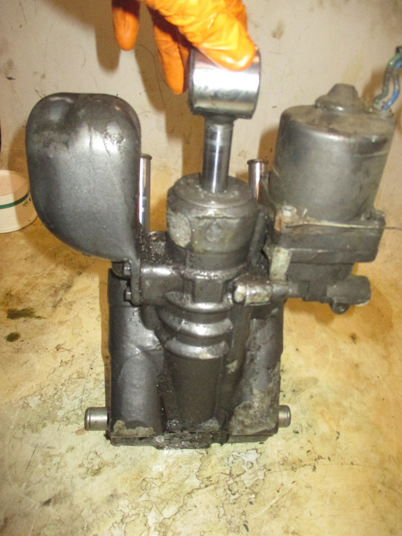 Johnson 60hp 2 stroke outboard Tilt Trim Unit