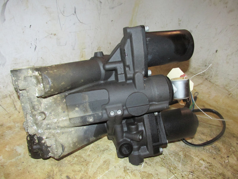 Yamaha 150hp 4 stroke Outboard Tilt trim unit (63P-13)