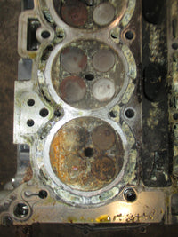 Load image into Gallery viewer, Suzuki DF90 outboard cylinder head
