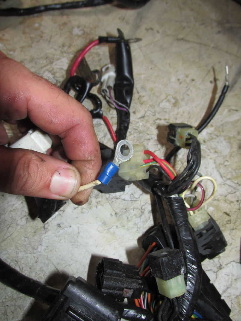 Suzuki DF140 140hp Outboard Engine Wiring Harness (36610-90J30)