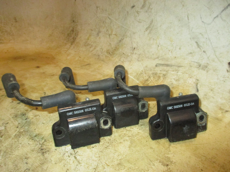 Johnson 60hp 2 stroke outboard Ignition Coil Set (582508)