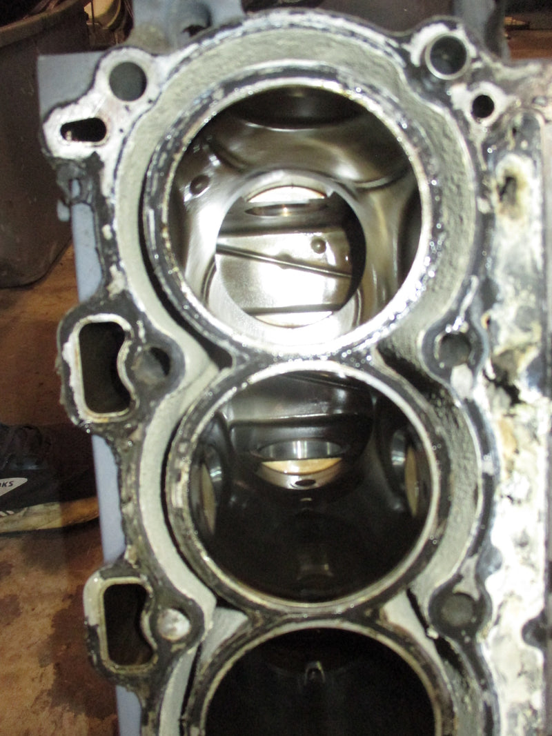 Yamaha 100hp 4 Stroke outboard crankcase block