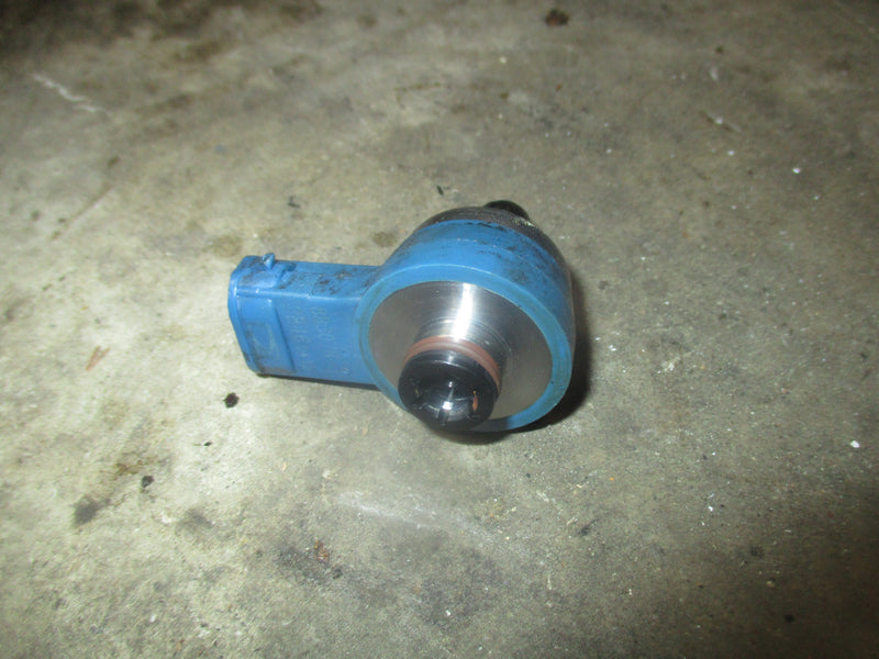 Mercury 150hp Optimax outboard air injector blue (883078-3)