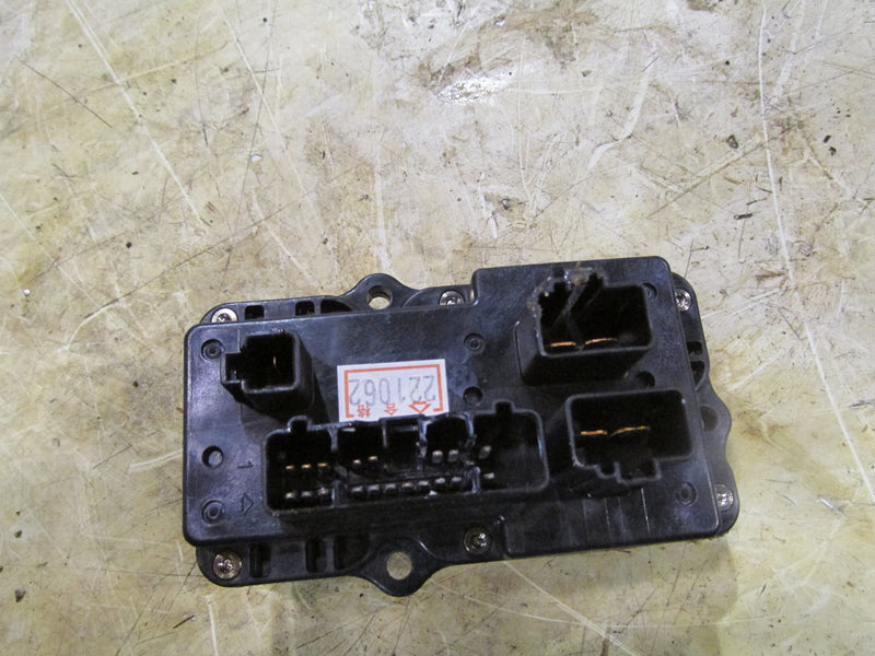 Yamaha 150hp 4 stroke Outboard Fuse box (63P-82170-02-00)